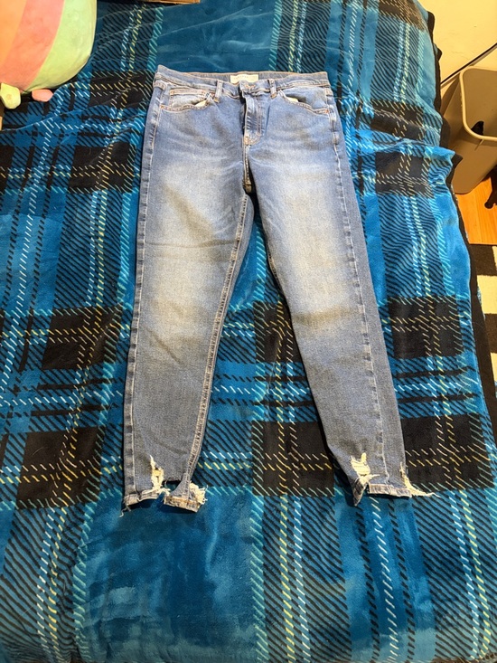 Topshop Denim - Topshop Light Blue Skinny Jeans with Distressed Ankles